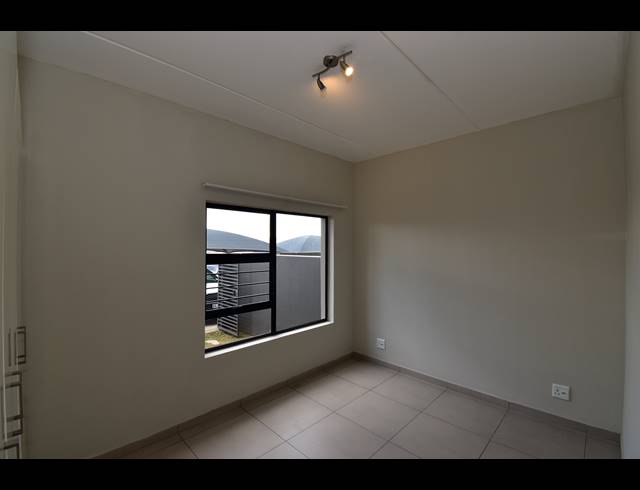 2 BEDROOM APARTMENT FOR SALE IN NORTH RIDING